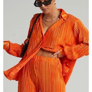 Popular Plisse button down shirt and pant set!